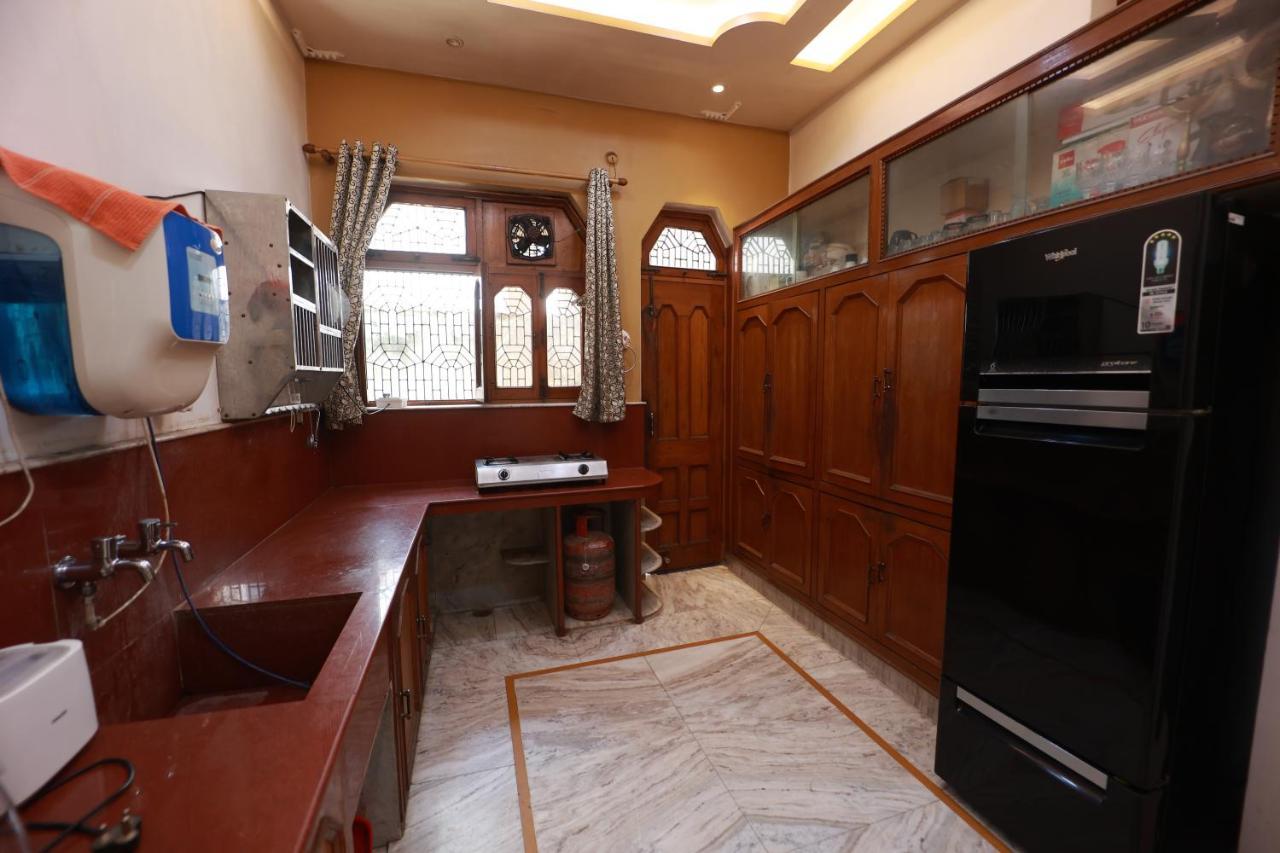 Kapoor Sahab Homestay : It'S A Home Away From Home. Varanasi Eksteriør bilde